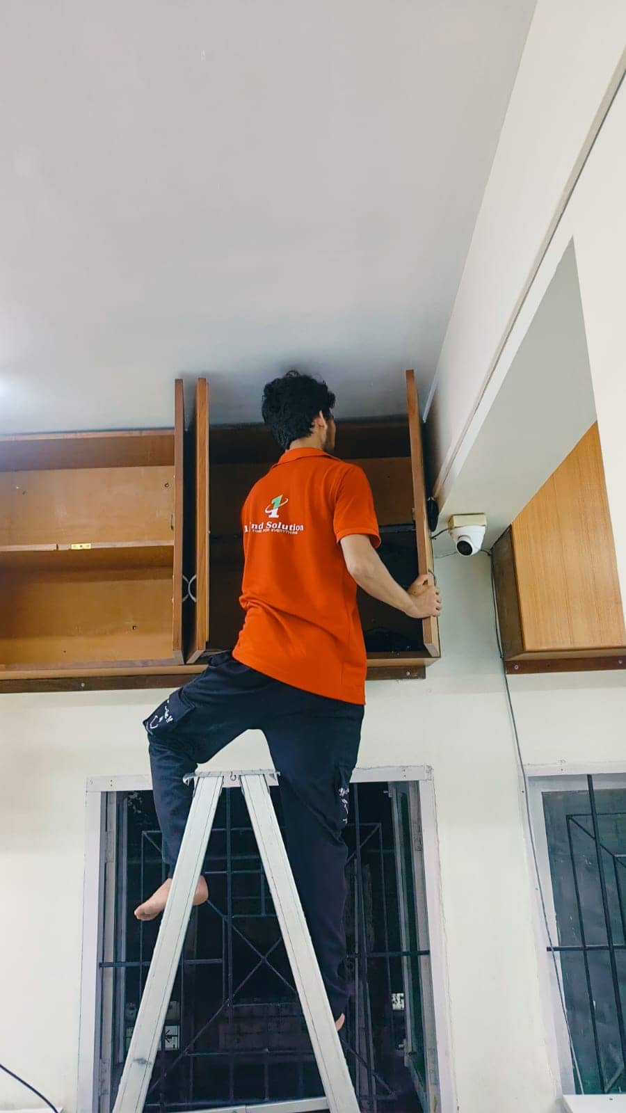 Residential cleaning work by One End Solution in Kerala
