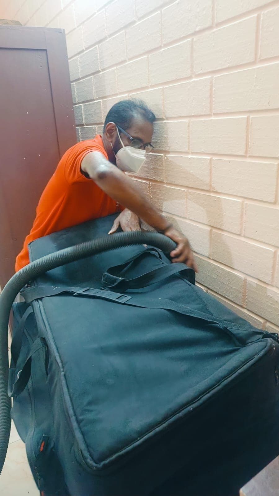 Residential cleaning work by One End Solution in Kerala