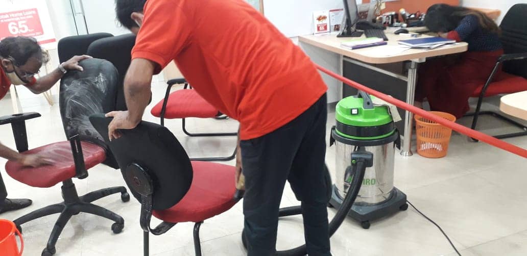 Commercial cleaning work by One End Solution in Kerala