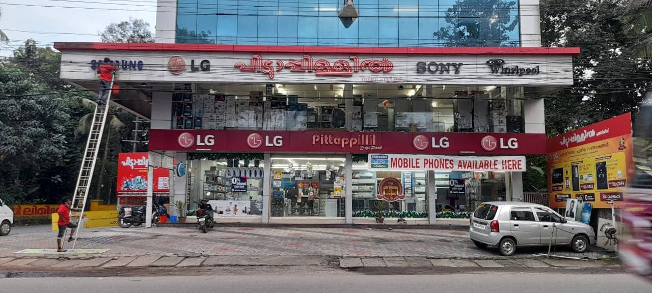 Commercial cleaning work by One End Solution in Kerala