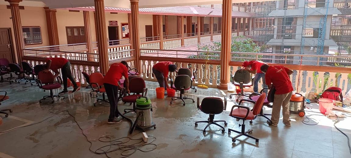 Commercial cleaning work by One End Solution in Kerala